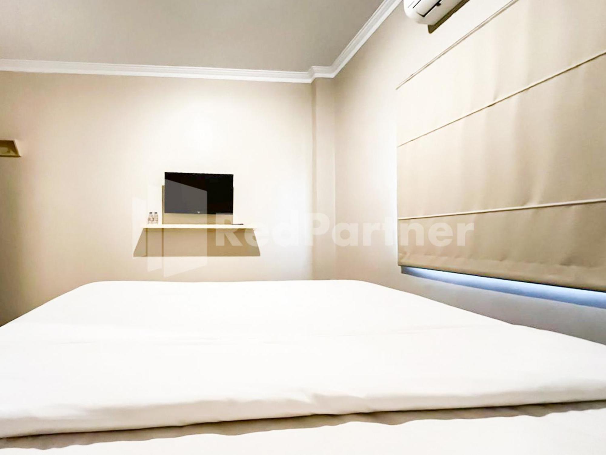 Hotel Andono Near Yia Mitra Reddoorz Temon Екстер'єр фото